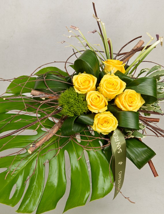 SAUVAGE BOUQUET WITH 6 YELLOW ROSES