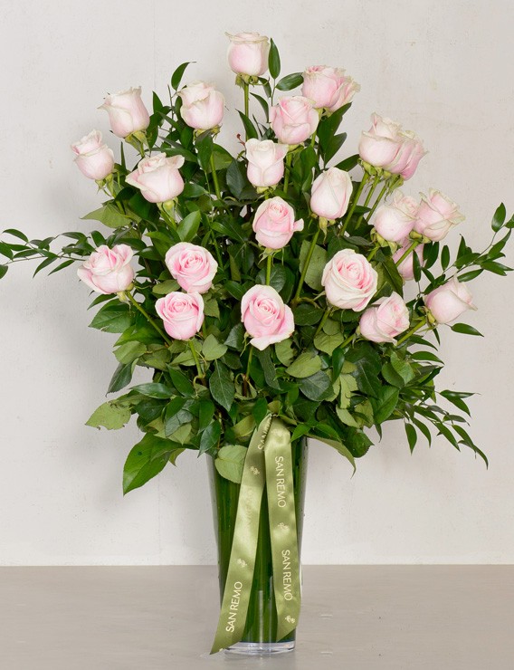 24 PINK ROSES